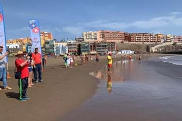 Llegada de Carmelo Santana a Melenara (Foto TA)